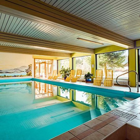 Landhotel Gruenwies -Bonsai-Wellness Garni (Adults Only) Лоберг Экстерьер фото